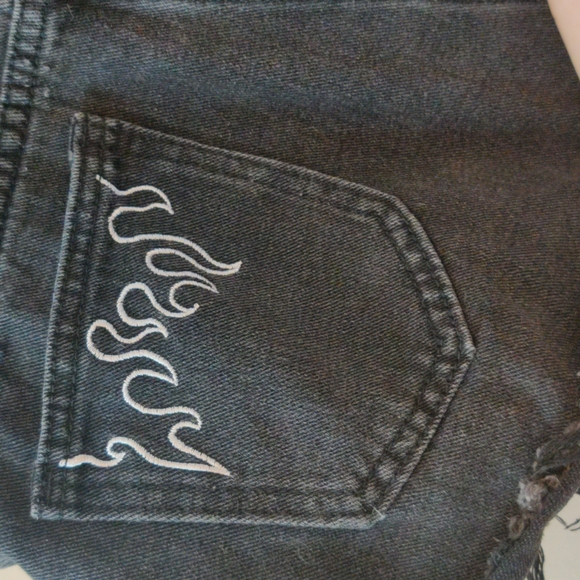 SheIn M Distressed Black Denim Shorts with Flame Embroidery on Pockets - Picture 2 of 5